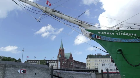 Free Video Stock train heading by a port in hamburg Live Wallpaper - Free Live Wallpaper