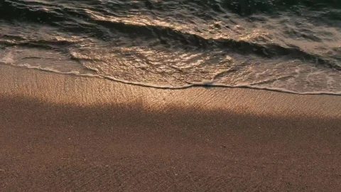 Free Stock Video Waves Reaching The Shore Live Wallpaper - Free Live Wallpaper