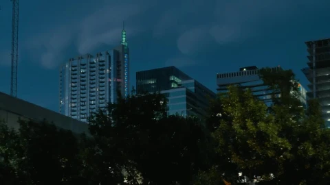 Free Stock Video Walking In The City At Night Seeing Its Buildings Live Wallpaper - Free Live Wallpaper