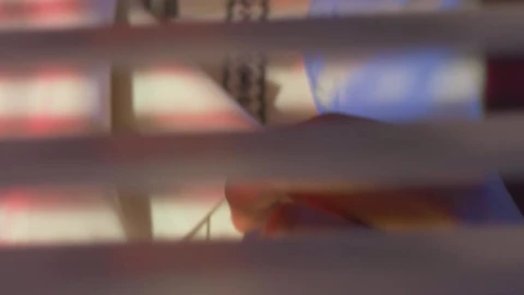 Free Stock Video Visage Of A Man Looking Through A Window Live Wallpaper - Free Live Wallpaper