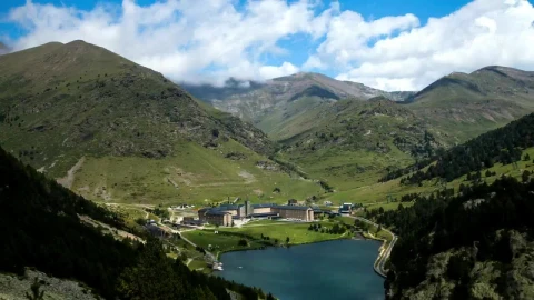 Free Stock Video Valley With Farms A River And Mountains Live Wallpaper - Free Live Wallpaper