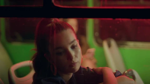 Free Stock Video Urban Girl Through The Window Of A Bus Live Wallpaper - Free Live Wallpaper