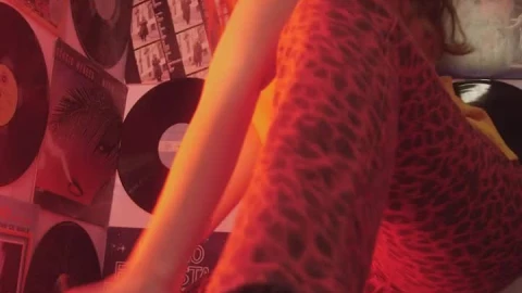 Free Stock Video Urban Girl Posing Towards The Camera In A Retro Set Live Wallpaper - Free Live Wallpaper