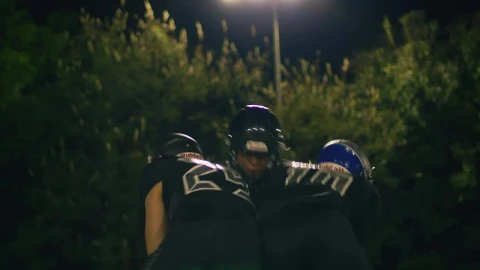 Free Stock Video Two Players Stopping A Coreback Live Wallpaper - Free Live Wallpaper