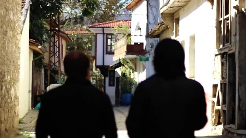 Free Stock Video Two Men Walking Along The Old Alleys Live Wallpaper - Free Live Wallpaper