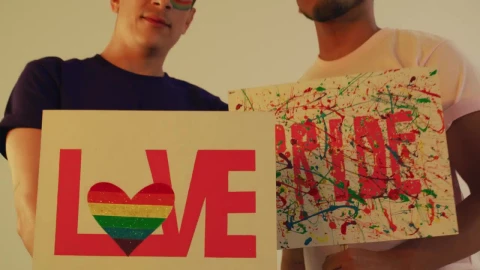 Free Stock Video Two Lgbt Men With Love And Pride Signs Live Wallpaper - Free Live Wallpaper