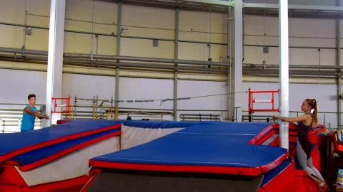 Free Stock Video Two Athletes Placing Pole Vault Rope Live Wallpaper - Free Live Wallpaper