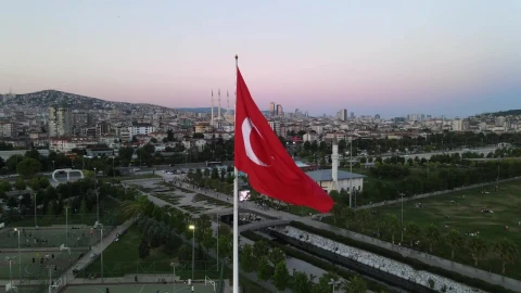 Free Stock Video Turkey Flag Waving On Top Of A City Live Wallpaper - Free Live Wallpaper