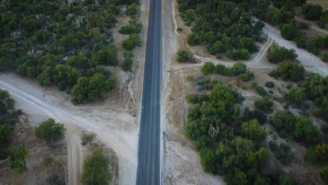 Free Stock Video Traveling A Long Road From The Heights Live Wallpaper - Free Live Wallpaper