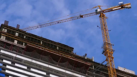 Free Stock Video Zooming Out Of A Construction Site With A Crane Live Wallpaper - Free Live Wallpaper
