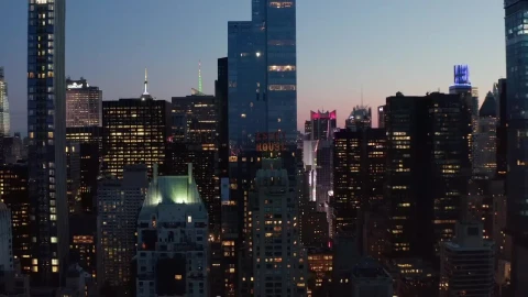 Free Stock Video Zoom Out Shot Of Buildings And Skyscrapers In Nyc Live Wallpaper - Free Live Wallpaper