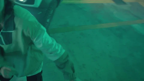 Free Stock Video Young Urban Man Dancing Live Wallpaper - Free Live Wallpaper