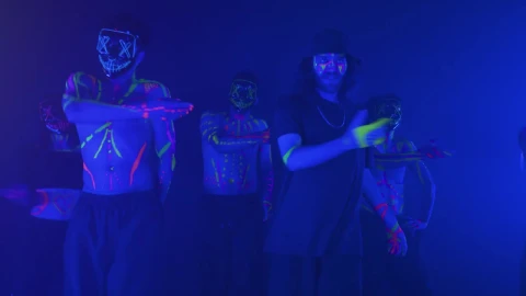 Free Stock Video Young People Dancing With Masks In The Dark Live Wallpaper - Free Live Wallpaper