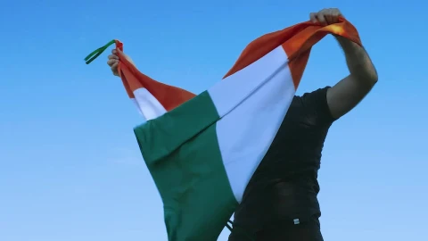 Free Stock Video Young Man Spreading The Flag Of India Live Wallpaper - Free Live Wallpaper