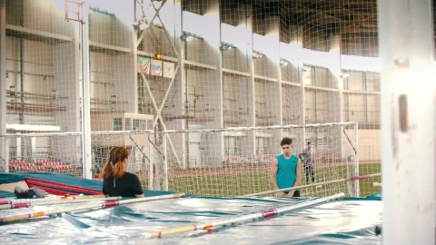 Free Stock Video Young Man Doing A Pole Vault In A Workout Live Wallpaper - Free Live Wallpaper