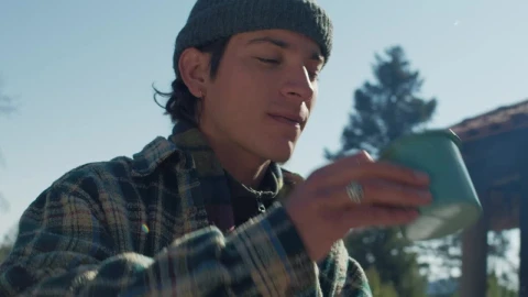 Free Stock Video Young Hiker Drinking Coffee Live Wallpaper - Free Live Wallpaper