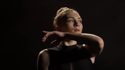 Free Stock Video Young Ballerina Doing Artistic Dance Steps Live Wallpaper - Free Live Wallpaper