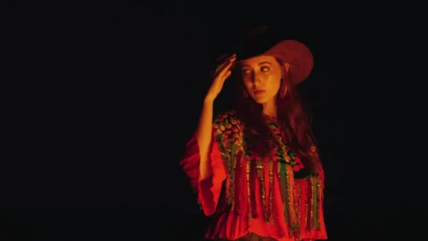 Free Stock Video Woman With Mexican Style Under The Light Of A Bonfire Live Wallpaper - Free Live Wallpaper