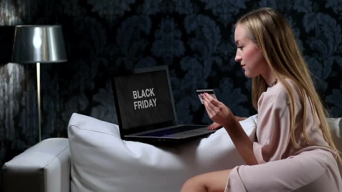 Free Stock Video Woman Waiting For The Black Friday Live Wallpaper - Free Live Wallpaper