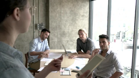Free Stock Video Woman Giving Directions In A Work Meeting Live Wallpaper - Free Live Wallpaper