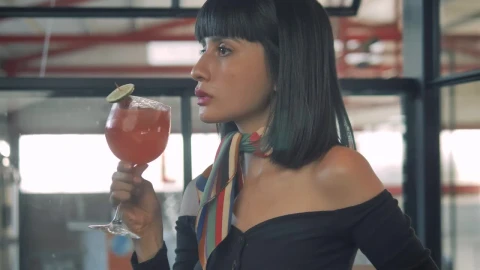 Free Stock Video Woman Drinking A Cocktail Live Wallpaper - Free Live Wallpaper