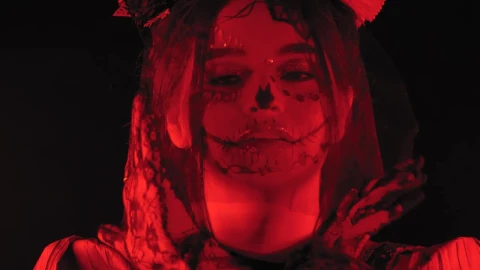 Free Stock Video Woman Disguised As A Catrina Under A Dim Red Light Live Wallpaper - Free Live Wallpaper