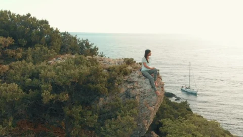 Free Stock Video Woman Admiring The Sea From A Cliff Live Wallpaper - Free Live Wallpaper