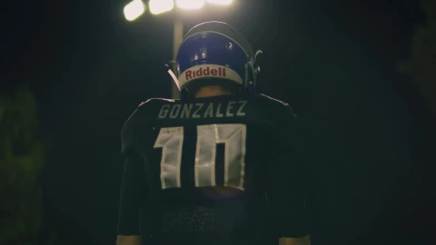 Free Stock Video Wide Receiver Catching The Ball In Practice Live Wallpaper - Free Live Wallpaper