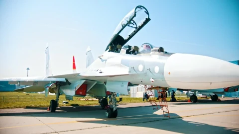 Free Stock Video White Jet Parked On A Runway In The Sun Live Wallpaper - Free Live Wallpaper