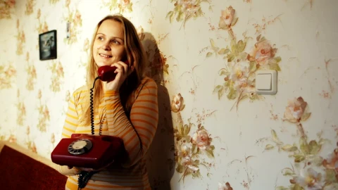 Stock Footage Woman Chatting On An Old Phone Live Wallpaper - Free Live Wallpaper