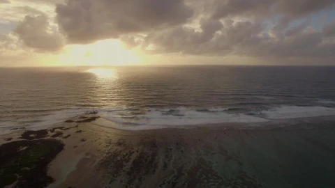 Stock Footage White Gold Sunset Across The Ocean Live Wallpaper - Free Live Wallpaper