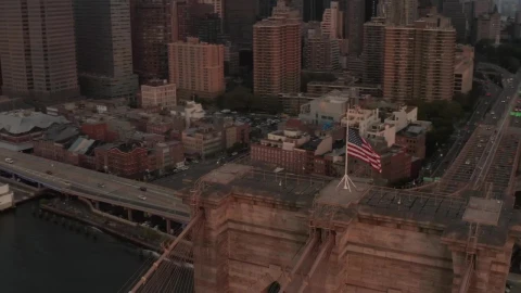 Stock Footage Waving Usa Flag At The Top Of The Brooklyn Bridge Live Wallpaper - Free Live Wallpaper