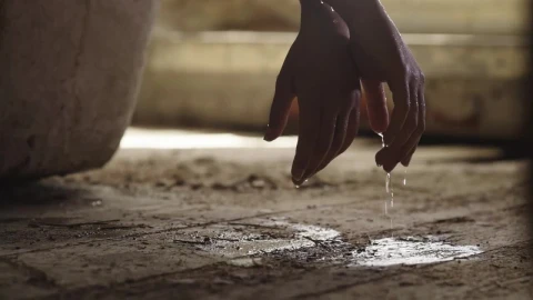 Stock Footage Water Dropping From Hands Live Wallpaper - Free Live Wallpaper