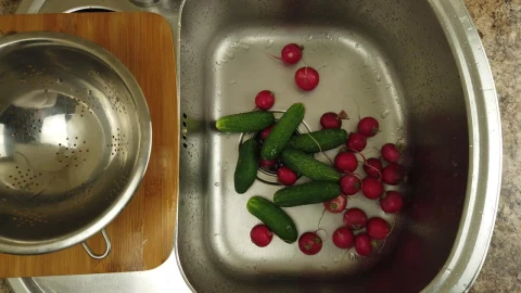Stock Footage Washing Vegetables Before Cooking Live Wallpaper - Free Live Wallpaper
