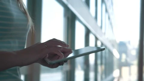 Stock Footage Walking Quickly With A Tablet Live Wallpaper - Free Live Wallpaper