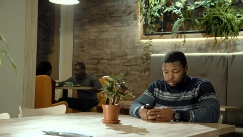 Stock Footage Waiter Taking Customer Order In The Restaurant Live Wallpaper - Free Live Wallpaper