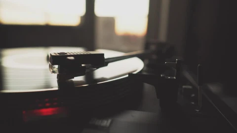 Stock Footage Vintage Turntable Playing Music Live Wallpaper - Free Live Wallpaper