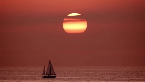 Stock Footage View Of The Horizon In The Sea While A Sailboat Live Wallpaper - Free Live Wallpaper