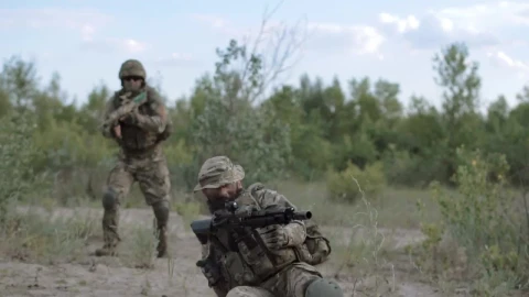 Stock Footage Wounded Soldier Rescued By A Battle Partner Live Wallpaper Free - Free Live Wallpaper