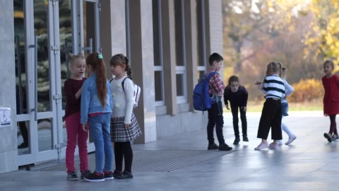 Stock Footage Young Students Waiting Outside Live Wallpaper Free - Free Live Wallpaper