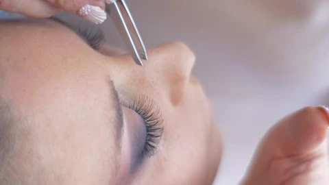 Stock Footage Working On A Womans Eyelashes Live Wallpaper Free - Free Live Wallpaper