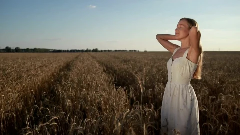 Stock Footage Young Woman Relaxing In A Field Live Wallpaper Free - Free Live Wallpaper