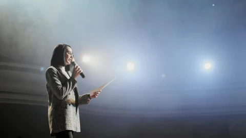 Stock Footage Woman Speaking On Stage At Business Conference Live Wallpaper Free - Free Live Wallpaper