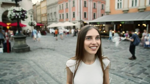 Stock Footage Woman Sightseeing Live Wallpaper Free - Free Live Wallpaper