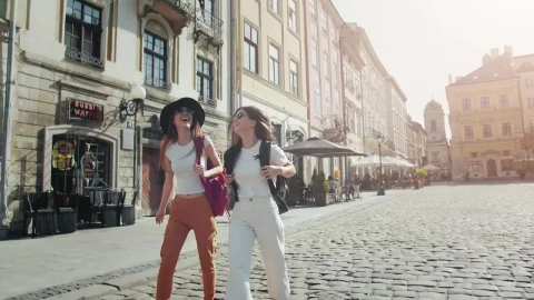 Stock Footage Women Admire Sunny Rome Streets On Holiday Live Wallpaper Free - Free Live Wallpaper