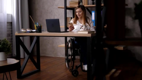 Stock Footage Young Woman Reading A Funny Post Live Wallpaper Free - Free Live Wallpaper