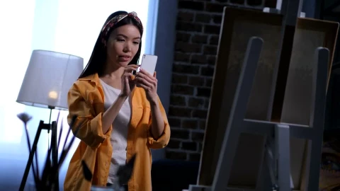 Stock Footage Young Artist Taking A Photo Live Wallpaper Free - Free Live Wallpaper
