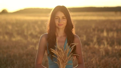 Stock Footage Young Woman Holding Wheat Live Wallpaper Free - Free Live Wallpaper