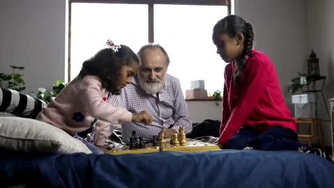 Stock Footage Young Girls Playing Chess Live Wallpaper Free - Free Live Wallpaper