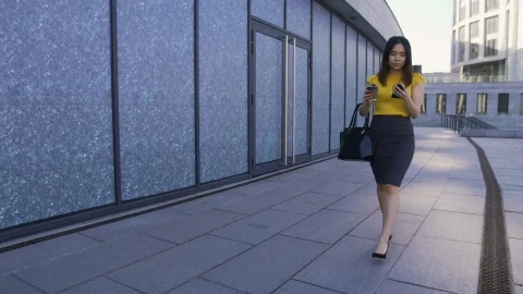 Stock Footage Woman Walking To Work With Her Coffee Live Wallpaper Free - Free Live Wallpaper